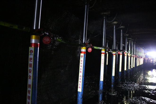 1617843572162432.jpeg 尺度化工作面.jpg