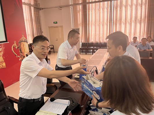 ���Ḩ������ο��Ʒ  ��ΰΰ��.jpg