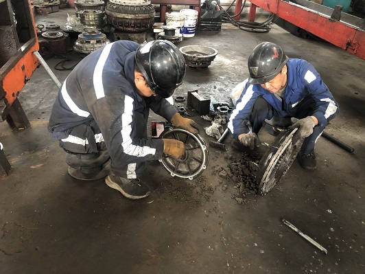 1666142341384781.jpeg 机建厂职工节日期间坚守岗位 刘幼龙摄.jpg