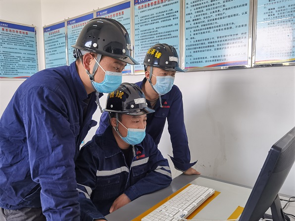 �������羮���������ʦ��ͽѧ����   ����  ��.jpg