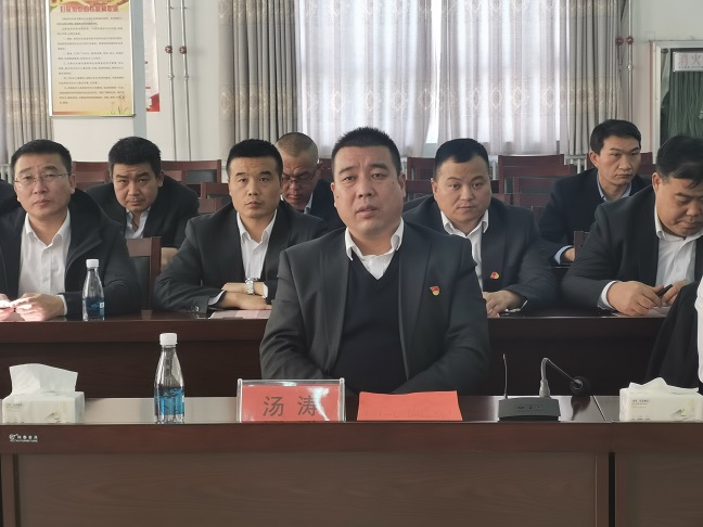 1702879950233211.jpeg 出产运营公司治理人员考评工作现场.jpg