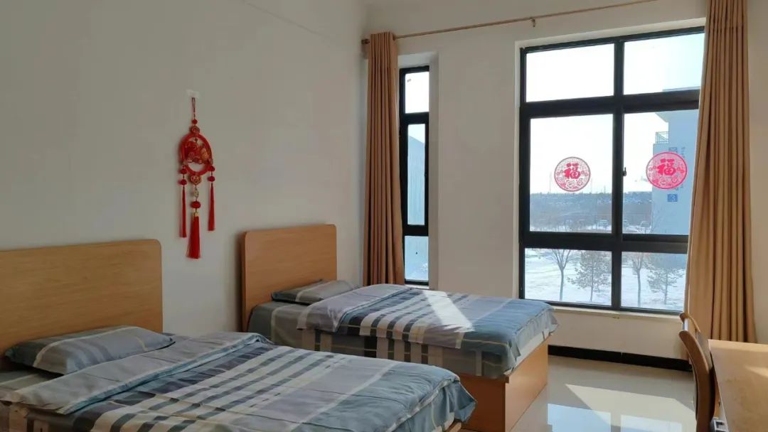 1707439885909988.jpeg 4.jpg