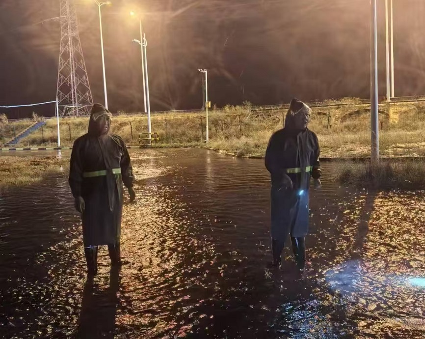 1723683008913363.jpeg ͼһ ¸Ã¶ÓÕÆ¹ÜÈËÏÖ³¡Ö¸»Ó6ºÅÐîË®³ØÅÅË®×÷Òµ ÔËÓª¹«Ë¾Ñ¡Ô˶ӷ½ÁÉÁÉ Éã.jpg