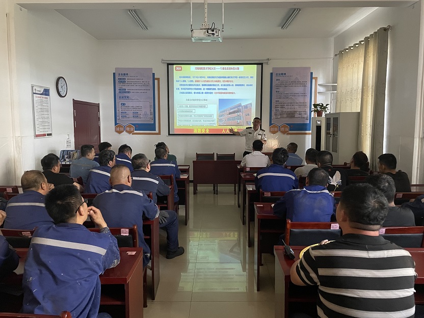 ͼ��  ������ѵ���������� 008PG����ú�������Ӫ��˾Ԭ��̲ѡú��  ���ײ�  �ṩ.jpg.jpg