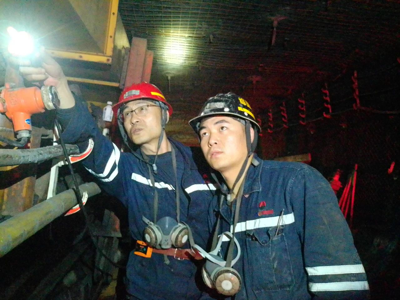 1728700965513993.jpeg 2.jpg