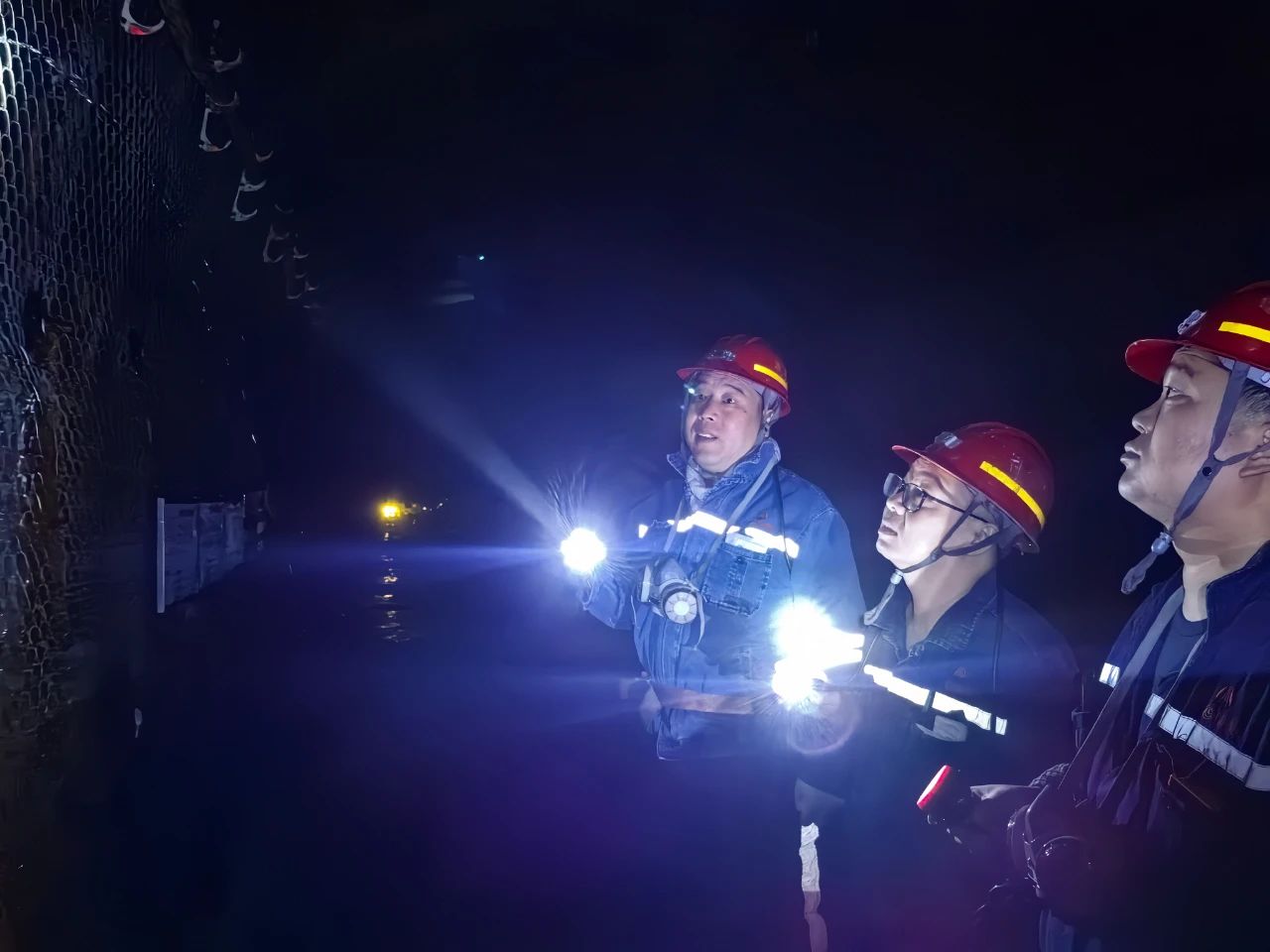 1734674977118256.jpeg 1.jpg