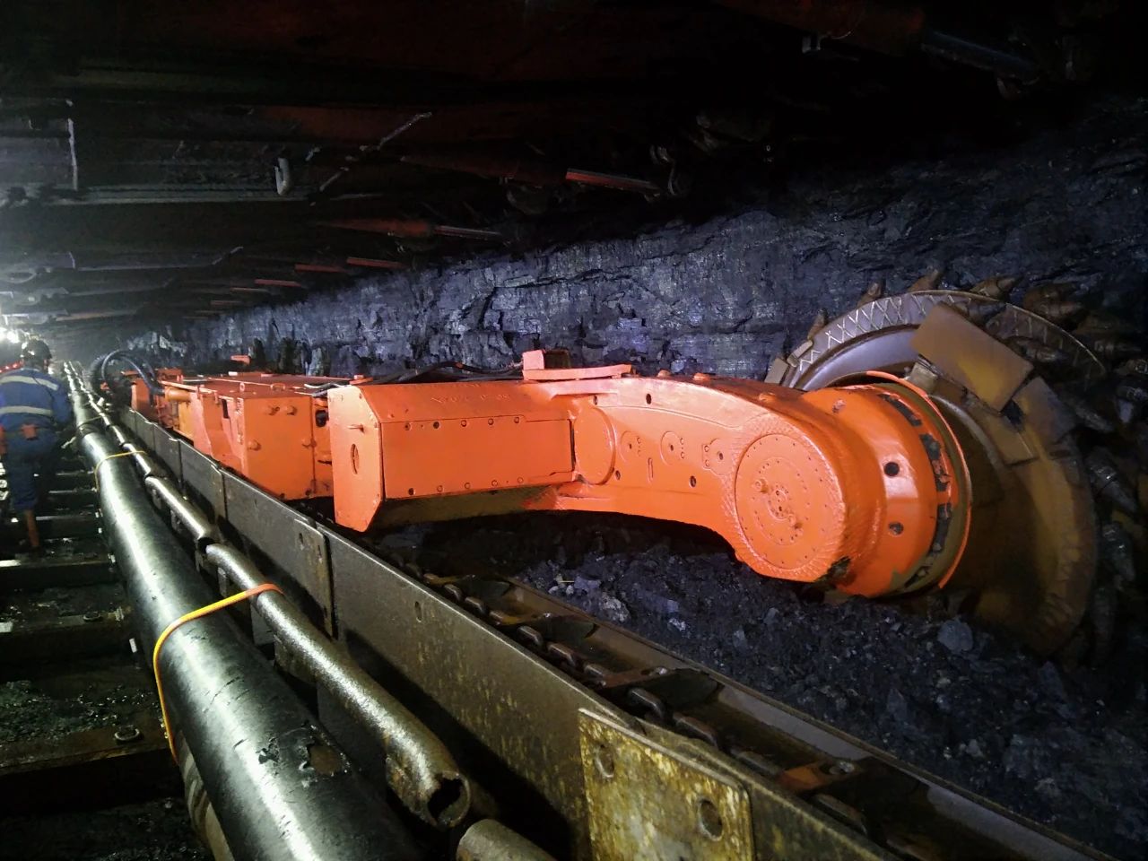 1735958977328573.jpeg 4.jpg