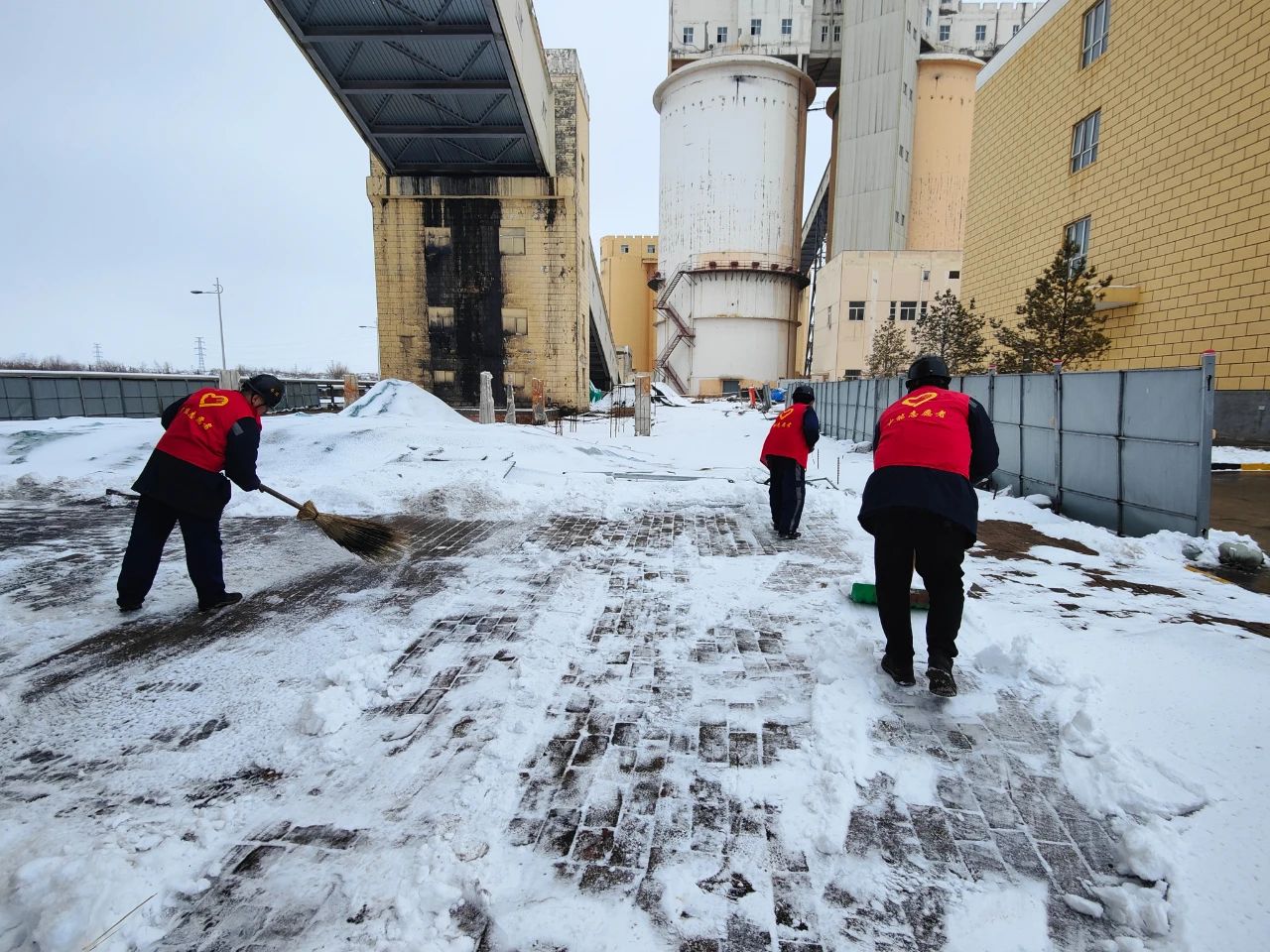 1741220908982375.jpeg 1.jpg