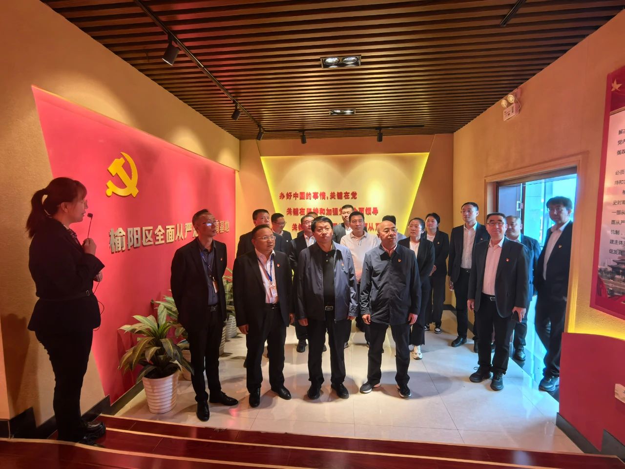 1745811342139208.jpeg 2.jpg