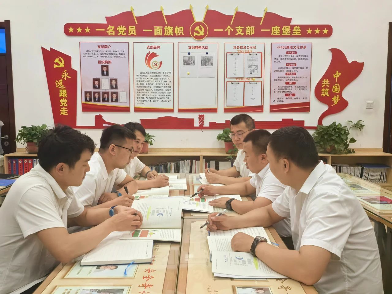 1755153555352038.jpeg 1.jpg