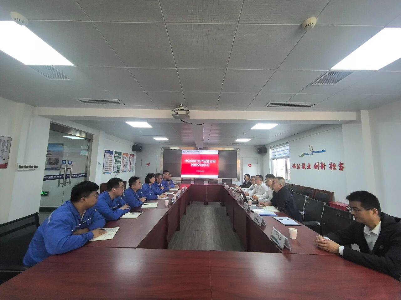 1759796369907952.jpeg 1.jpg