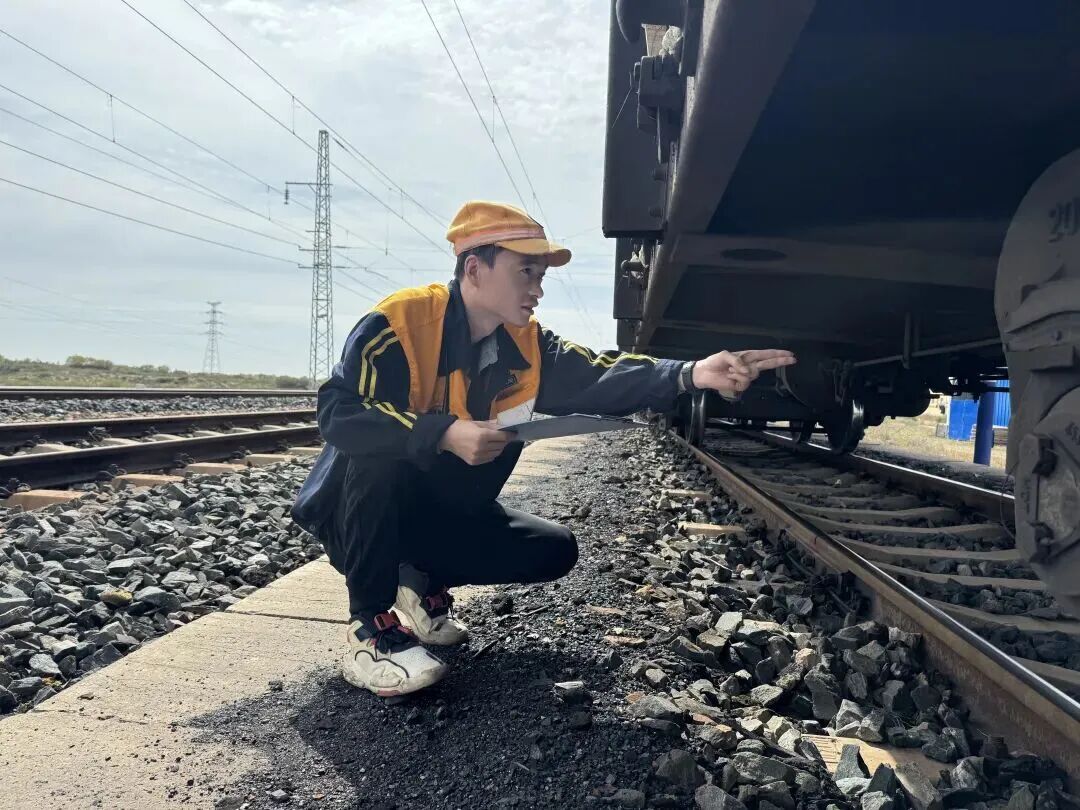 1760400592630359.jpeg 2.jpg